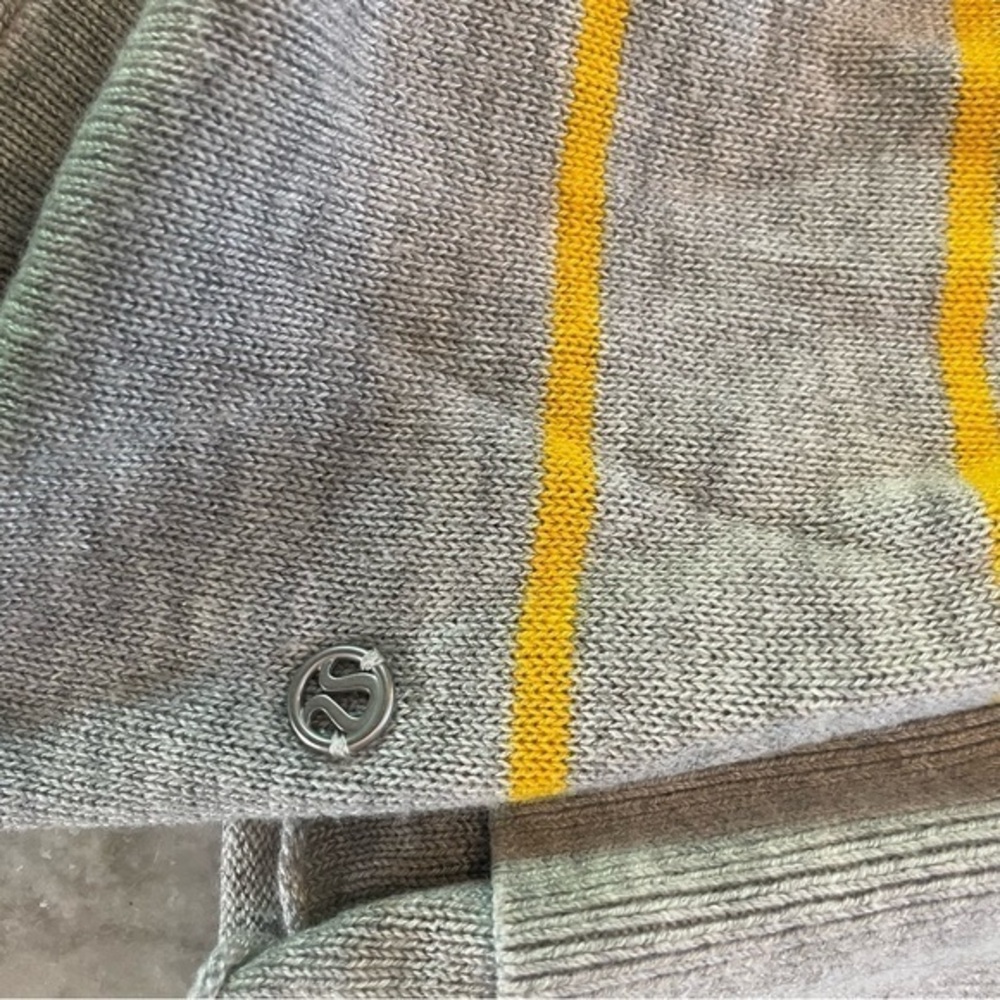 Lululemon sweater wrap size 2/XXS